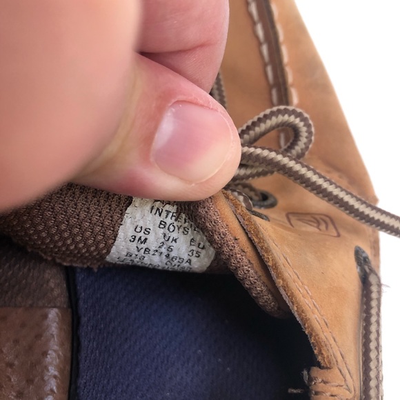 Kids Sperry top-sider Intrepid deck shoes size 3. Brown/tan in color. Leather - Picture 8 of 8
